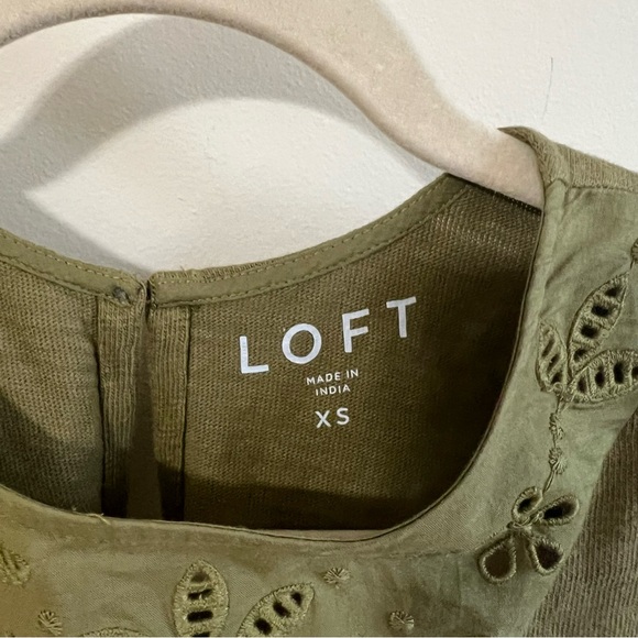 Loft Puff Sleeve Top - Picture 2 of 6